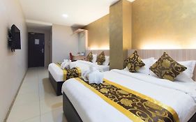 Top Garden Hotel
